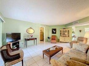 4211 NW 41st St 205, Lauderdale Lakes FL 33319