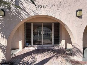 4211 NW 41st St 205, Lauderdale Lakes FL 33319