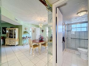 4211 NW 41st St 205, Lauderdale Lakes FL 33319