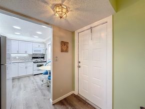 4211 NW 41st St 205, Lauderdale Lakes FL 33319