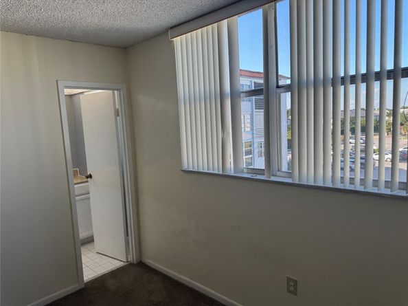 2860 Somerset Dr 317K, Fort Lauderdale FL 33311