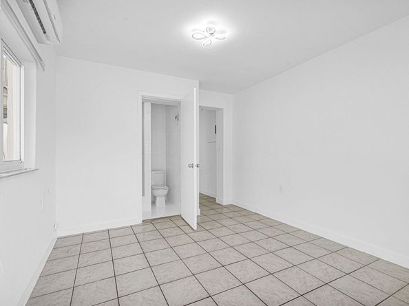 2291 SW 17th St, Miami FL 33145