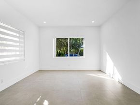 2291 SW 17th St, Miami FL 33145