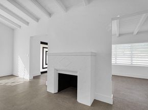 2291 SW 17th St, Miami FL 33145