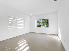 2291 SW 17th St, Miami FL 33145