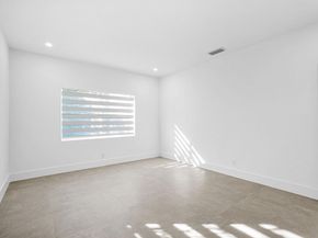 2291 SW 17th St, Miami FL 33145