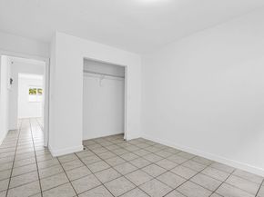 2291 SW 17th St, Miami FL 33145