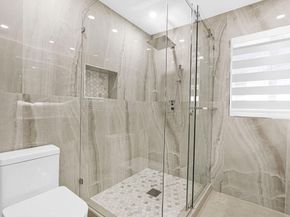 2291 SW 17th St, Miami FL 33145