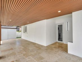 2291 SW 17th St, Miami FL 33145