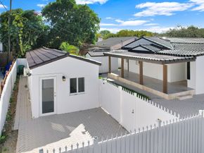 2291 SW 17th St, Miami FL 33145