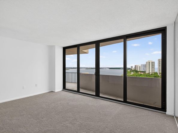 4200 N Ocean Drive 21606, Riviera Beach FL 33404