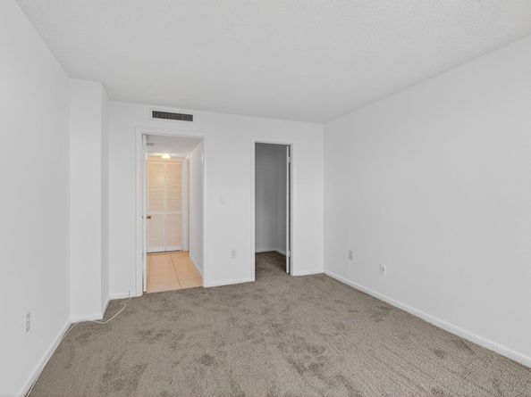 4200 N Ocean Drive 21606, Riviera Beach FL 33404