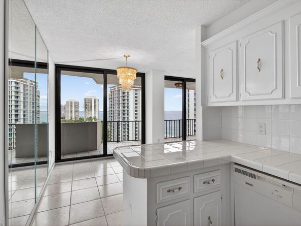 4200 N Ocean Drive 21606, Riviera Beach FL 33404