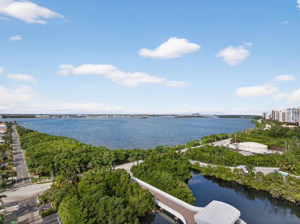 4200 N Ocean Drive 21606, Riviera Beach FL 33404