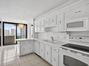 4200 N Ocean Drive 21606, Riviera Beach FL 33404