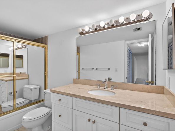 4200 N Ocean Drive 21606, Riviera Beach FL 33404