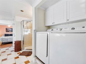 8631 SW 20th St, Davie FL 33324