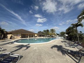 8631 SW 20th St, Davie FL 33324