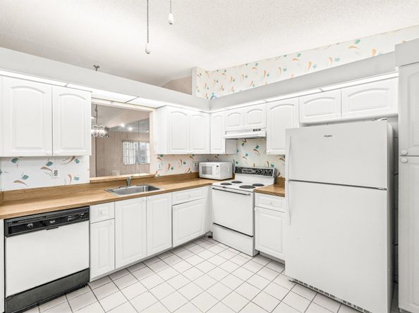 8248 Summerbreeze Lane, Boca Raton FL 33496