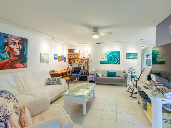 147 Lake Gloria Drive 147, West Palm Beach FL 33411