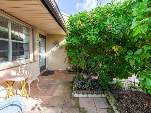 147 Lake Gloria Drive 147, West Palm Beach FL 33411