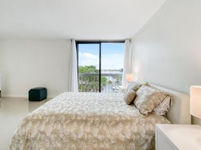 123 Lakeshore Drive 445, North Palm Beach FL 33408