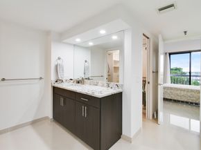 123 Lakeshore Drive 445, North Palm Beach FL 33408