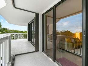 123 Lakeshore Drive 445, North Palm Beach FL 33408