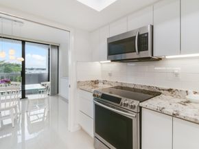 123 Lakeshore Drive 445, North Palm Beach FL 33408