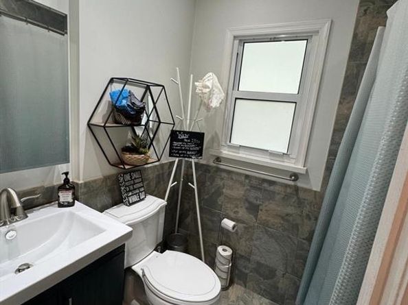 1509 NE 35th St, Oakland Park FL 33334