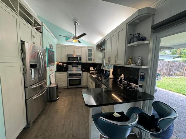 1509 NE 35th St, Oakland Park FL 33334