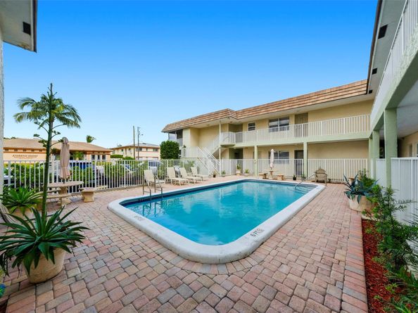 1450 N Riverside Dr 201, Pompano Beach FL 33062