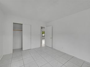 3280 NE 15th Ave, Oakland Park FL 33334