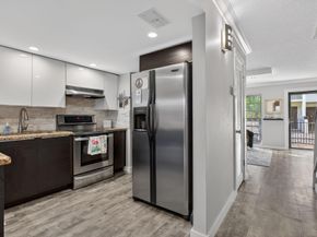 721 SE 1 Way C11, Deerfield Beach FL 33441