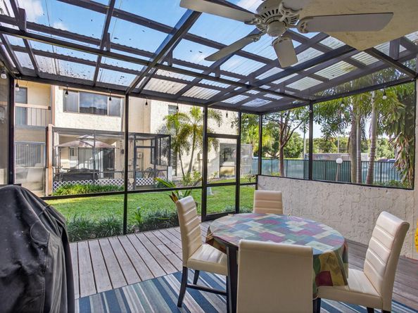 721 SE 1 Way C11, Deerfield Beach FL 33441