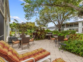210 Oakridge N 210, Deerfield Beach FL 33442