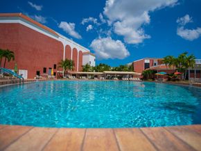 210 Oakridge N 210, Deerfield Beach FL 33442