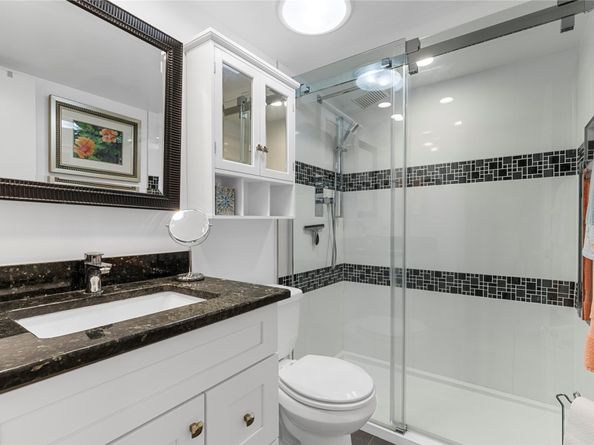 210 Oakridge N 210, Deerfield Beach FL 33442