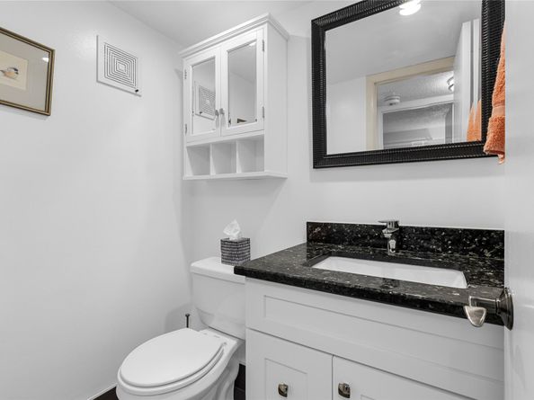 210 Oakridge N 210, Deerfield Beach FL 33442