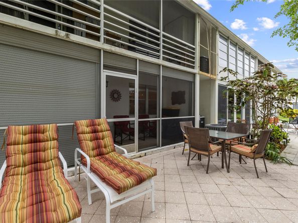 210 Oakridge N 210, Deerfield Beach FL 33442