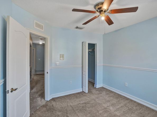 21403 NW 13th Ct 303, Miami FL 33169