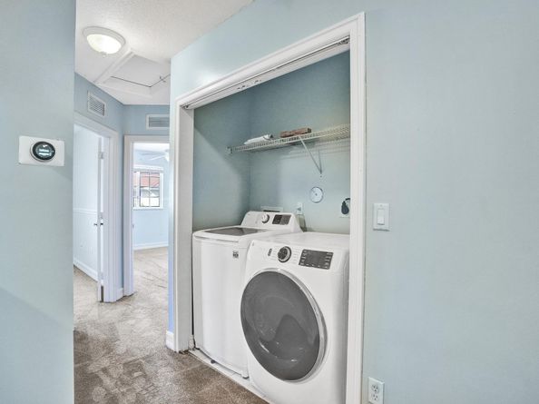 21403 NW 13th Ct 303, Miami FL 33169