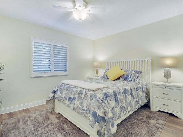 1301 Seafarer Circle 105, Jupiter FL 33477