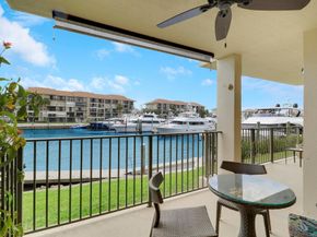 1301 Seafarer Circle 105, Jupiter FL 33477