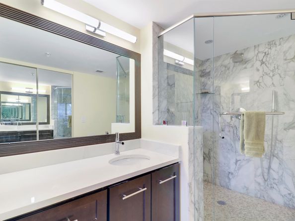 1301 Seafarer Circle 105, Jupiter FL 33477