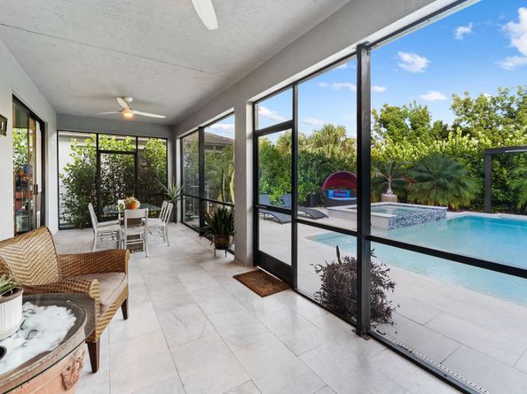 4458 Providence Way, Oakland Park FL 33309