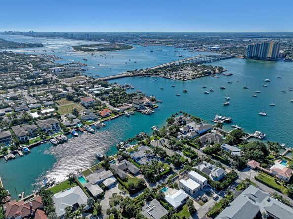 2700 N Ocean Drive 2105b, Singer Island FL 33404