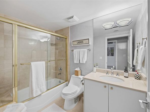 2110 N Ocean Blvd 9D, Fort Lauderdale FL 33305