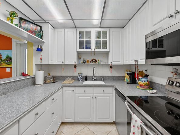 255 Neptune Ave, Fort Lauderdale FL 33308
