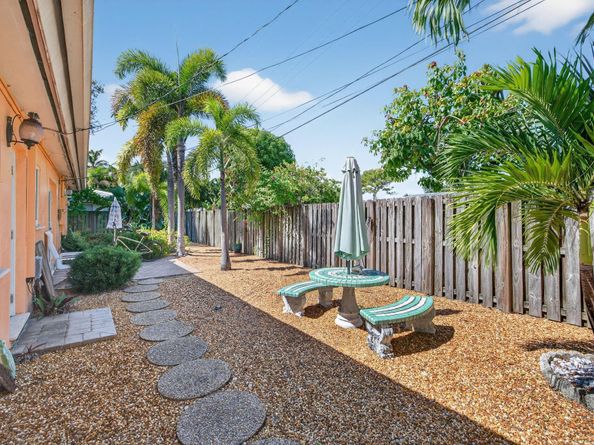 255 Neptune Ave, Fort Lauderdale FL 33308
